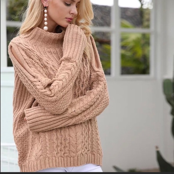 Ralph Lauren Sweaters - [HP]✨Ralph Lauren Cable Knit Pullover Sweater